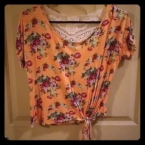 Peach floral tie-front crochet back top size M